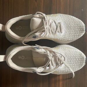 Nike Women's Beige Athletic Shoes